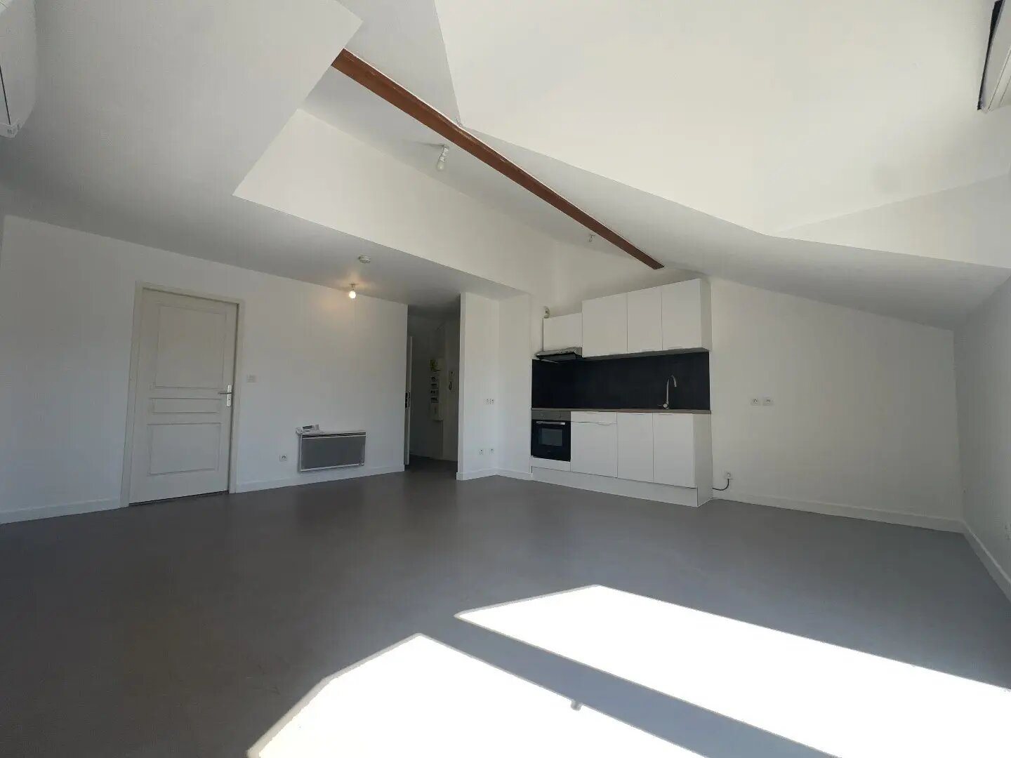 Appartement à louer, 55m², Saint-Étienne-de-Saint-Geoirs