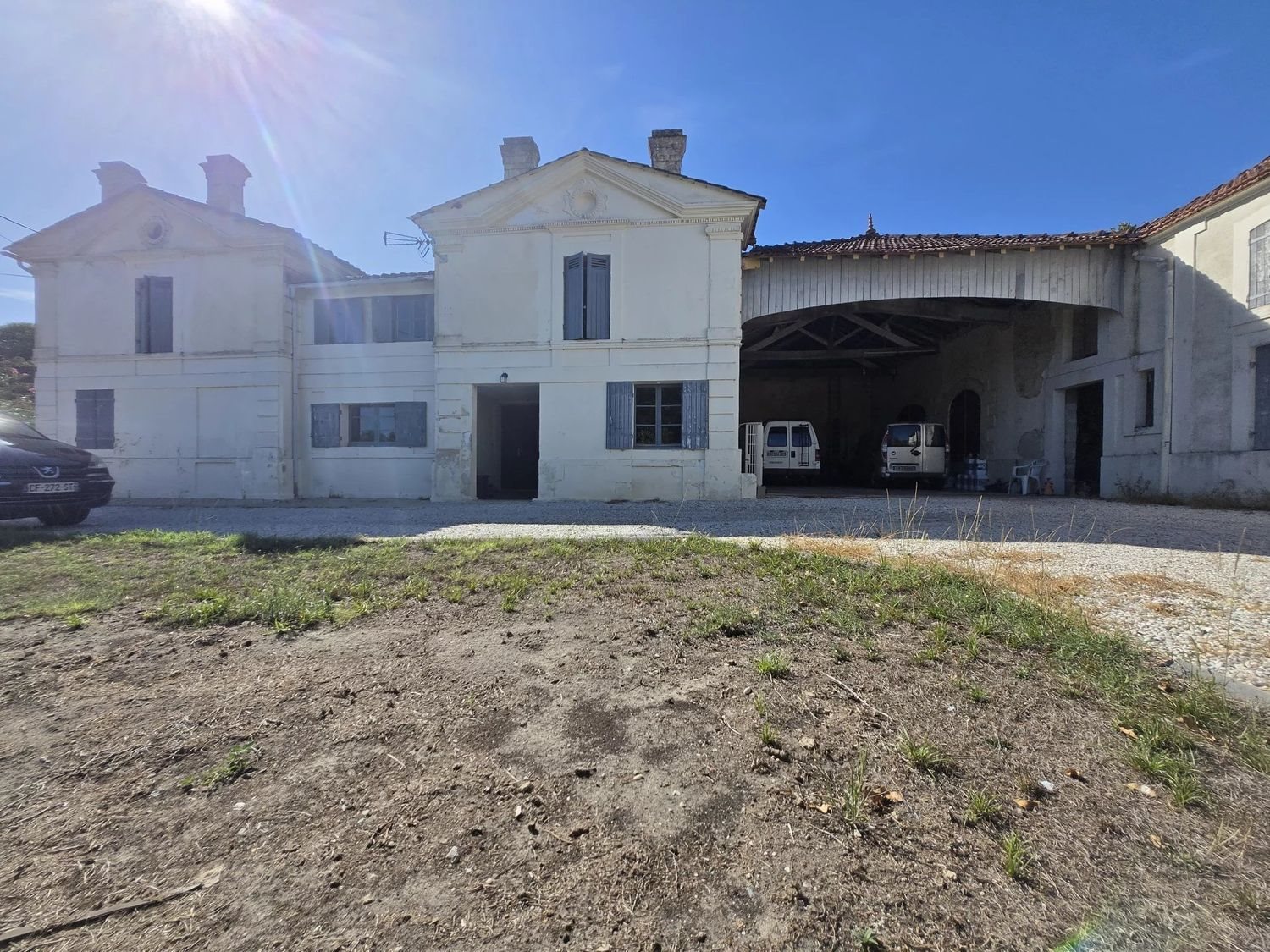 Maison à vendre, 320m², Saint-Christoly-de-Blaye