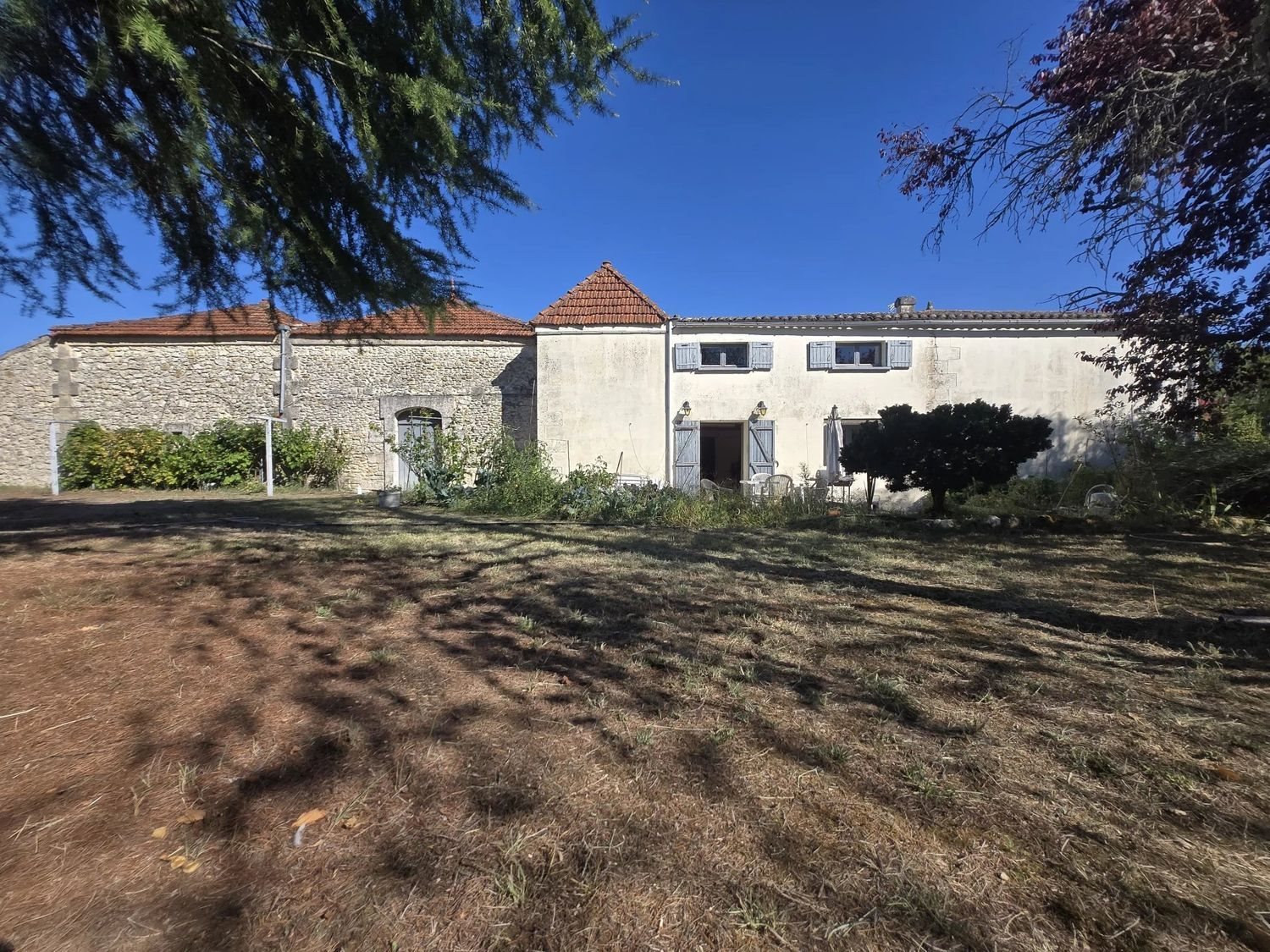 Maison à vendre, 320m², Saint-Christoly-de-Blaye