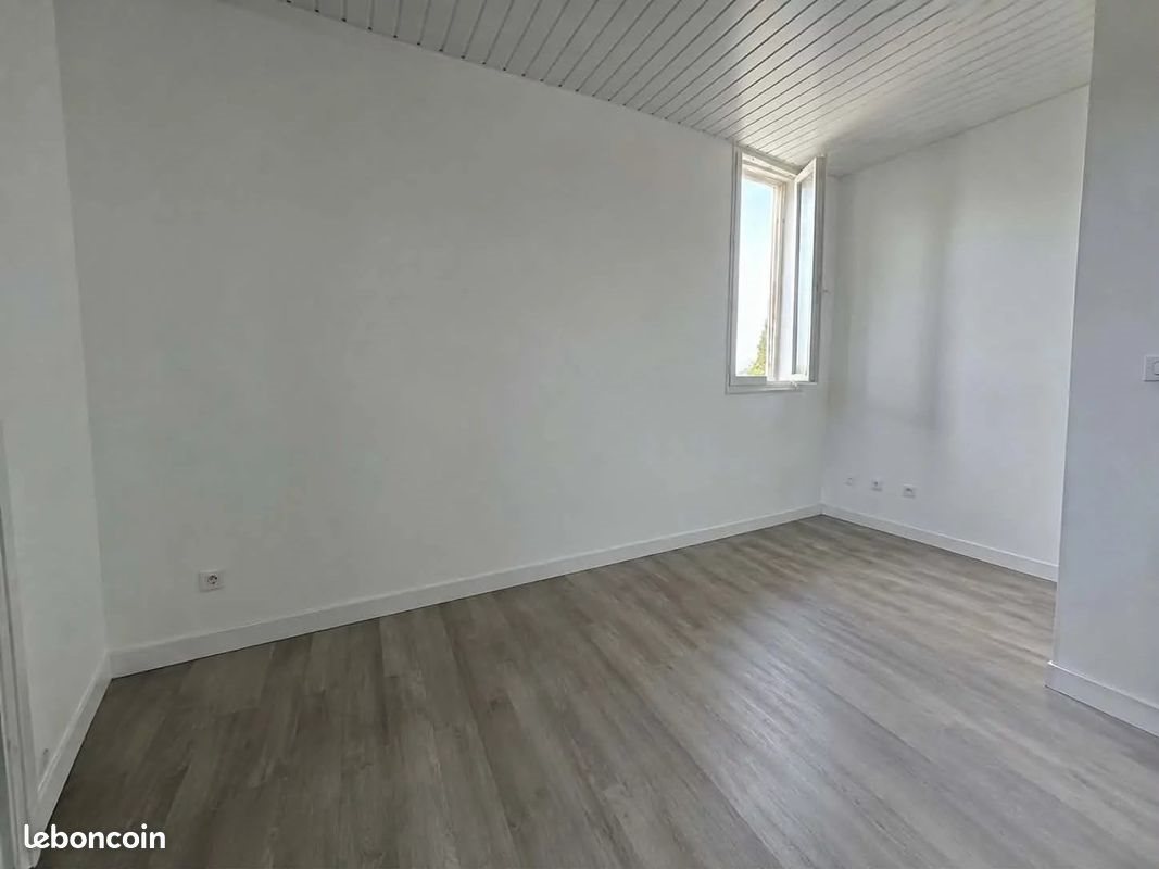 Appartement à louer, 62m², Montendre