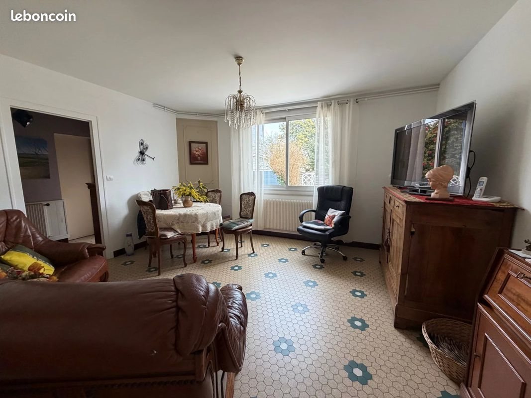 Maison à vendre, 92m², Étauliers