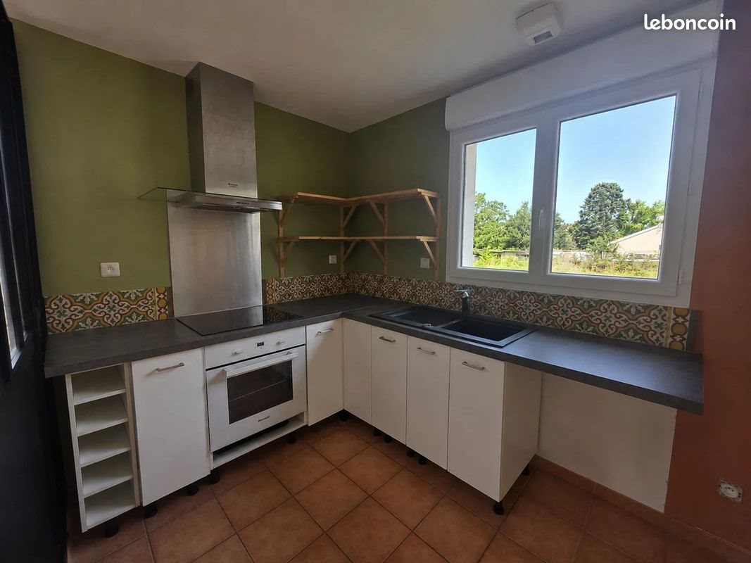 Maison à louer, 82m², Saint-Ciers-sur-Gironde