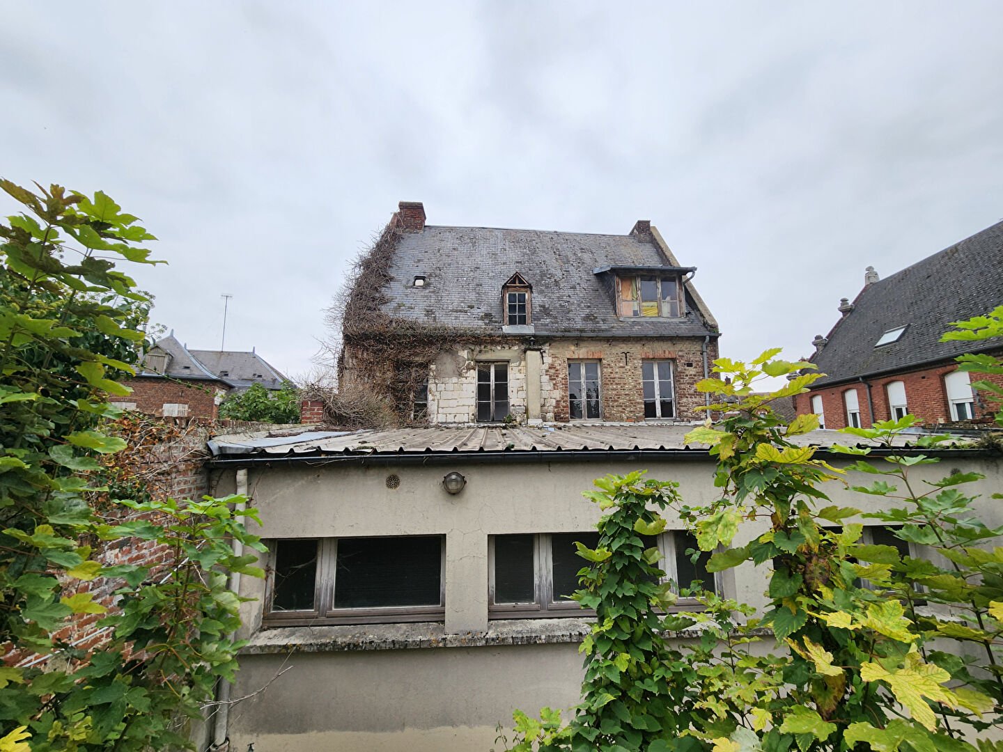 Maison à vendre, 310m², Origny-Sainte-Benoite