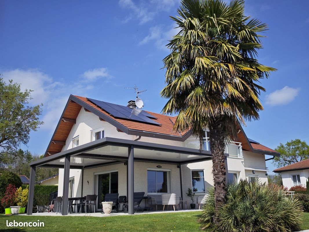Maison à vendre, 182m², Cessy