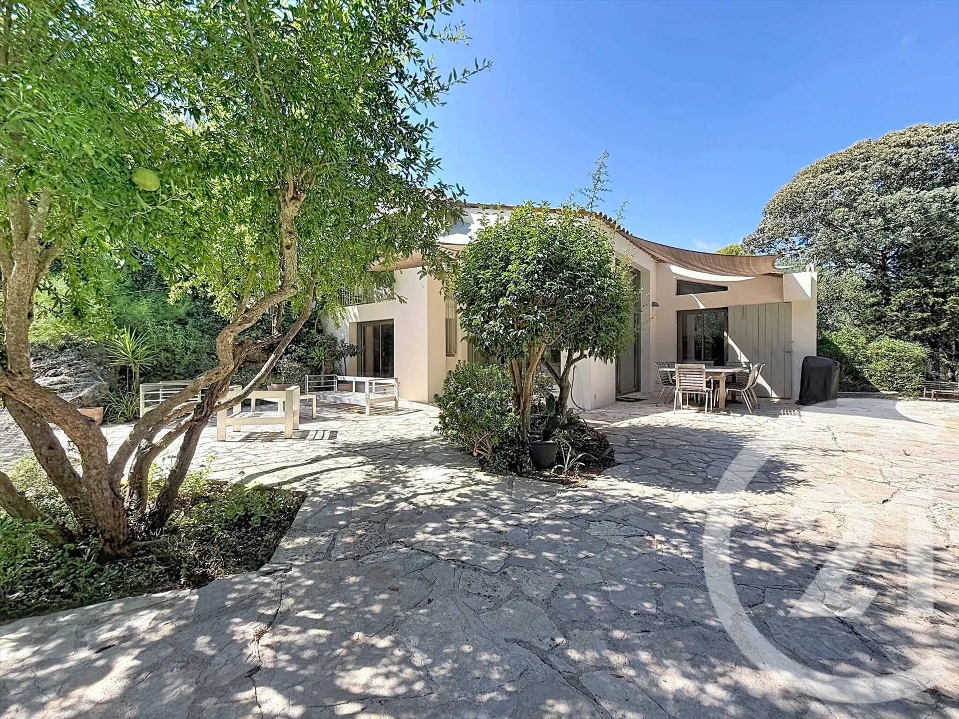 Maison à vendre, 178m², La Roquette-sur-Siagne