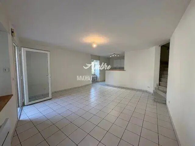 Appartement à louer, 78m², Montéléger