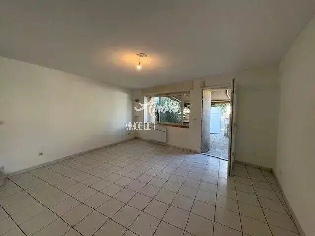 Appartement à louer, 78m², Montéléger