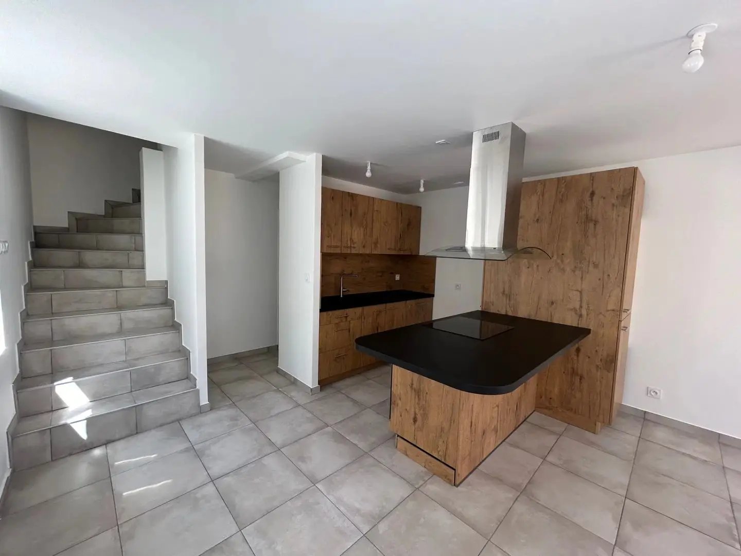 Appartement à louer, 102m², Beaumont-lès-Valence