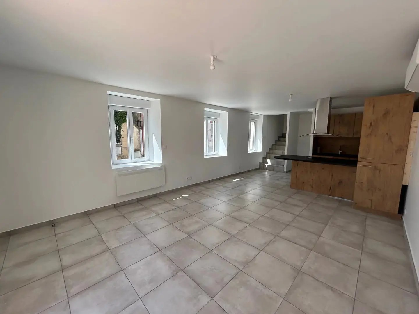 Appartement à louer, 102m², Beaumont-lès-Valence