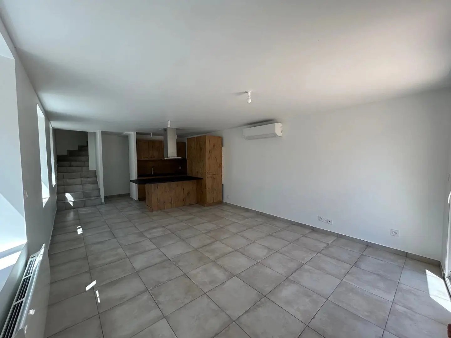 Appartement à louer, 102m², Beaumont-lès-Valence