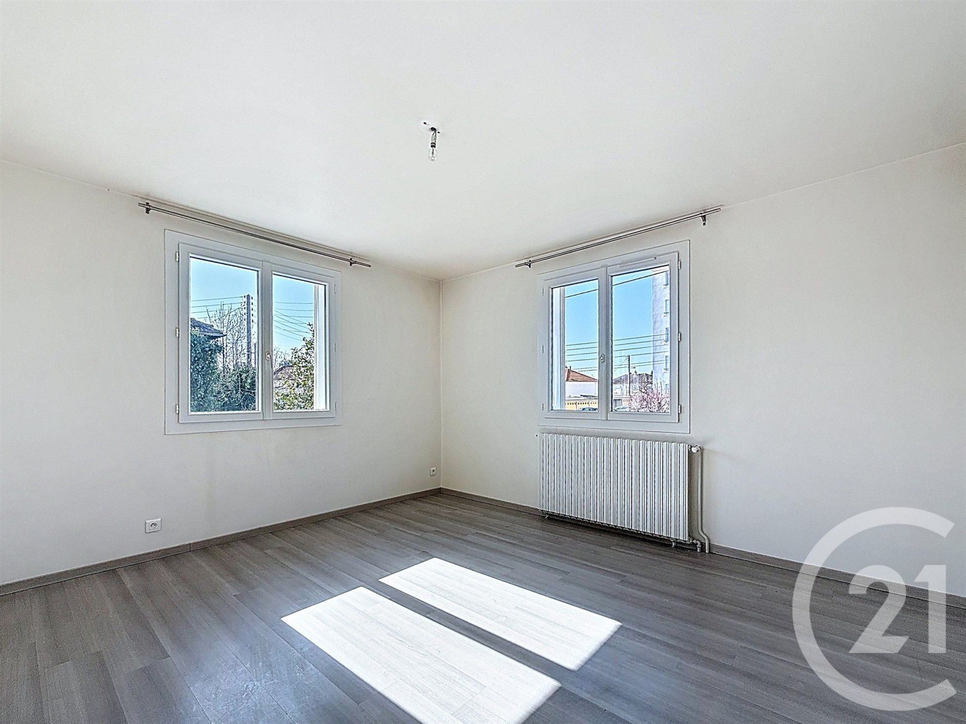 Maison à vendre, 70m², Saint-Pourçain-sur-Sioule