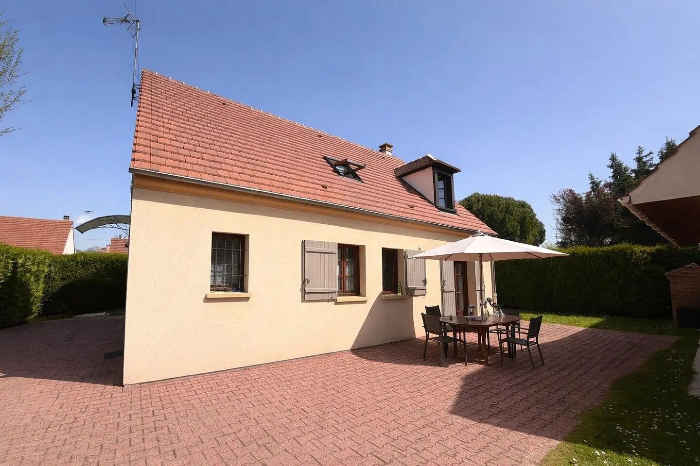 Maison à vendre, 126m², Thiers-sur-Thève
