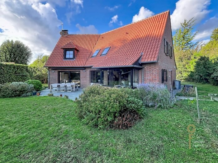 Maison à vendre, 171m², Neuville-en-Ferrain