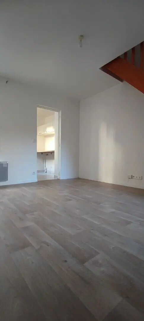 Appartement à louer, 28m², Clermont