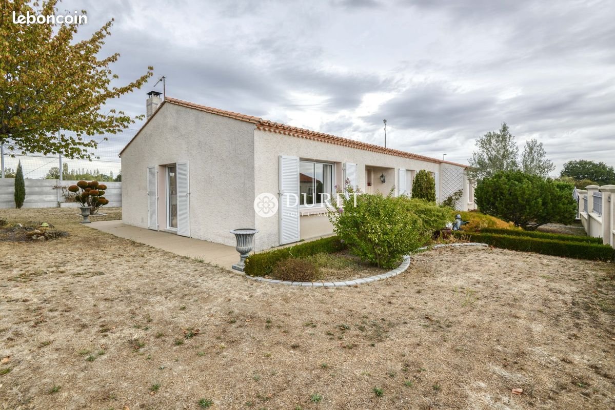 Maison à vendre, 143m², Cugand