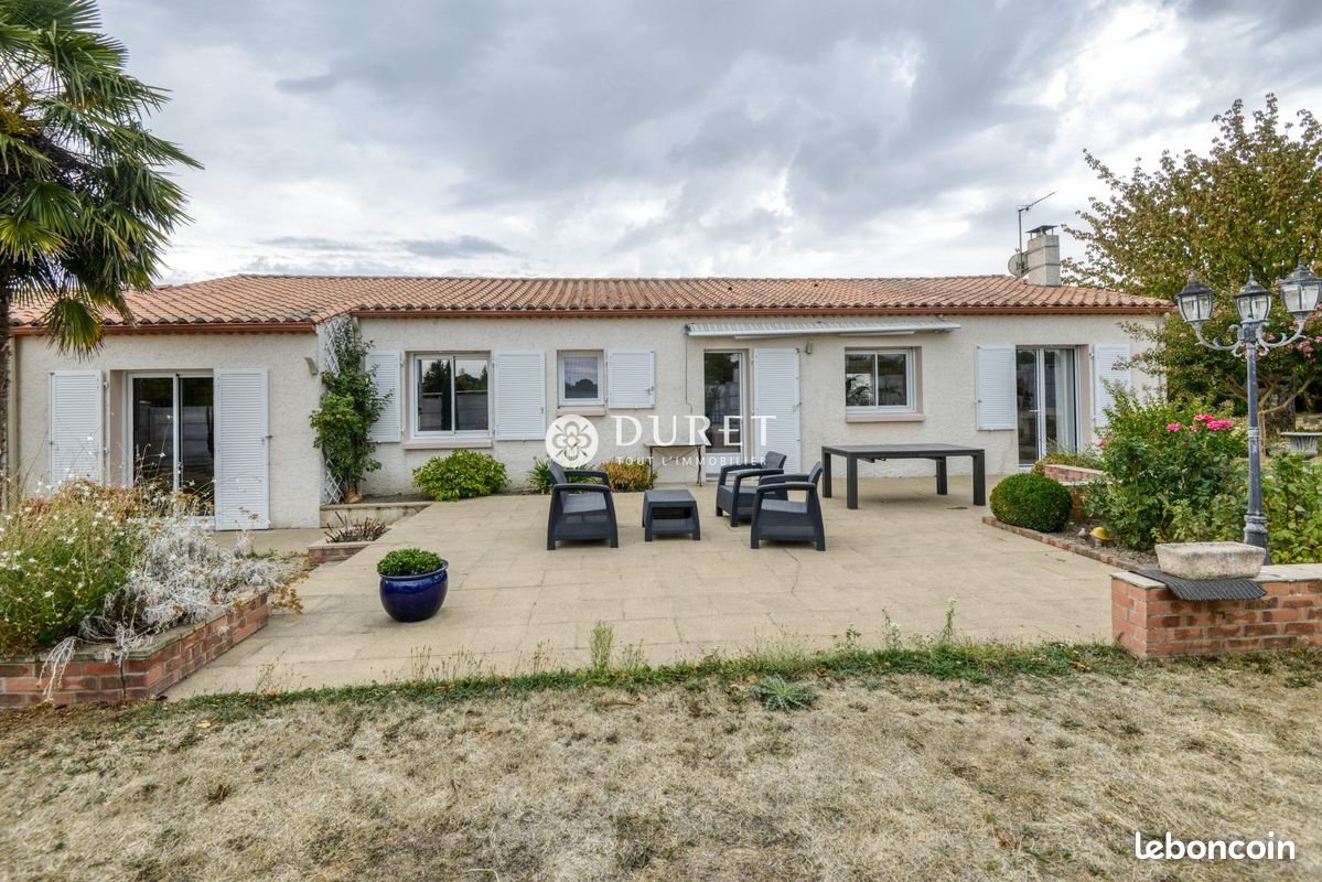 Maison à vendre, 143m², Cugand