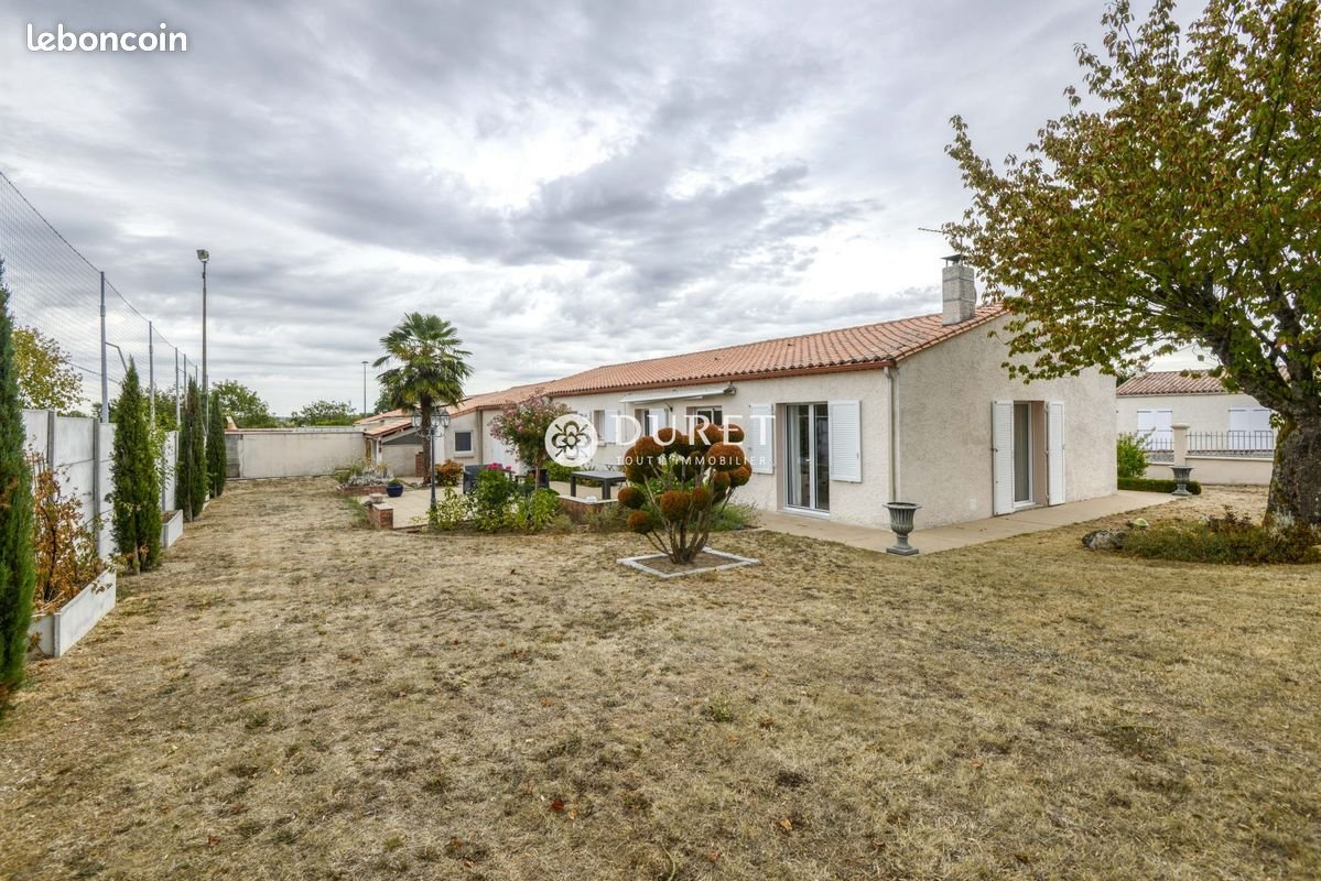 Maison à vendre, 143m², Cugand
