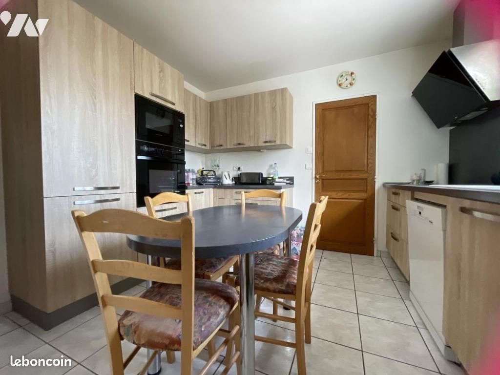 Maison à vendre, 110m², Sarry