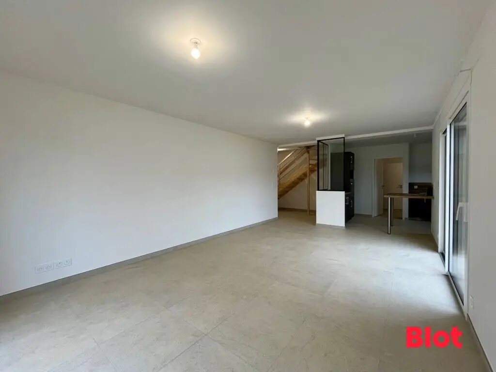 Maison à louer, 137m², Bédée
