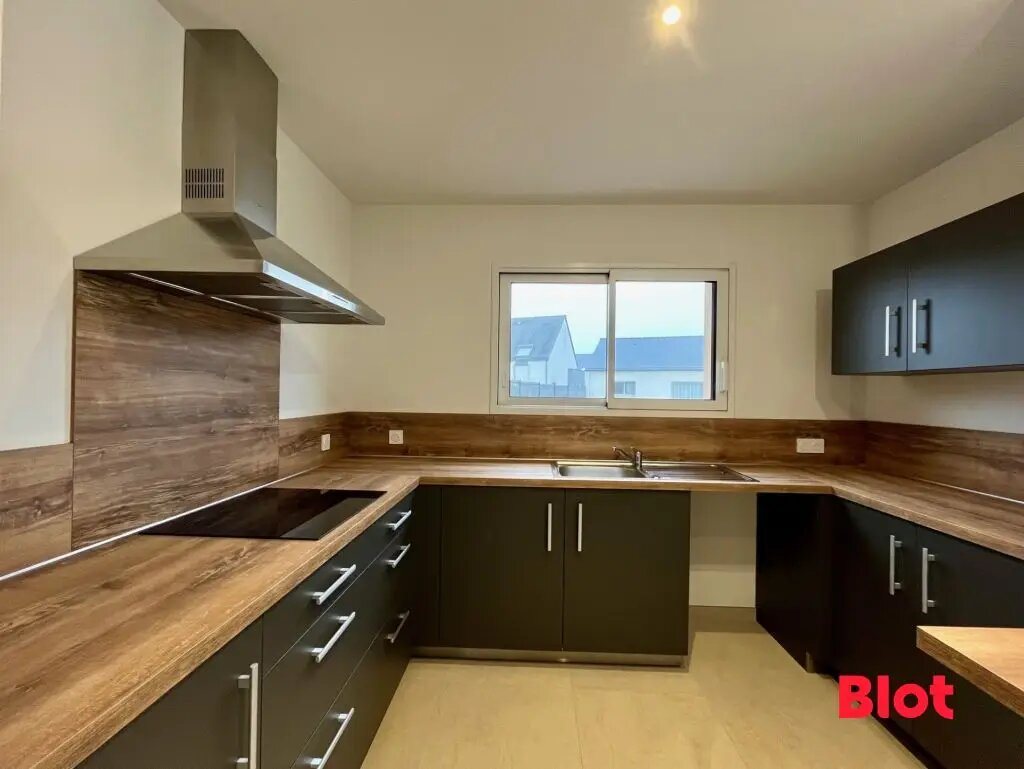 Maison à louer, 137m², Bédée