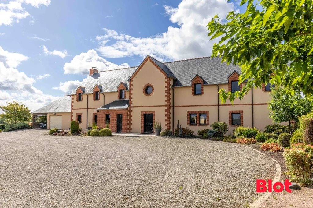 Maison à vendre, 659m², Bédée