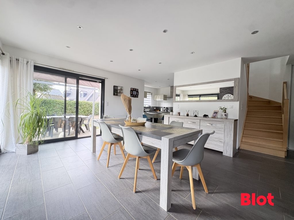Maison à vendre, 117m², Bédée