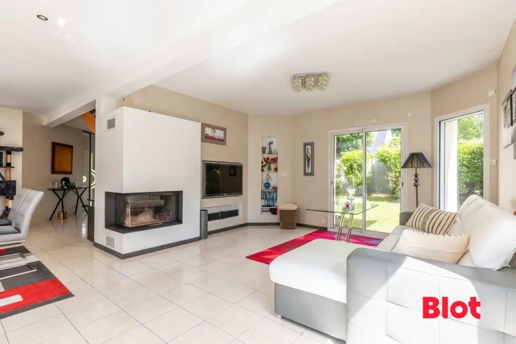 Maison à vendre, 162m², Bédée