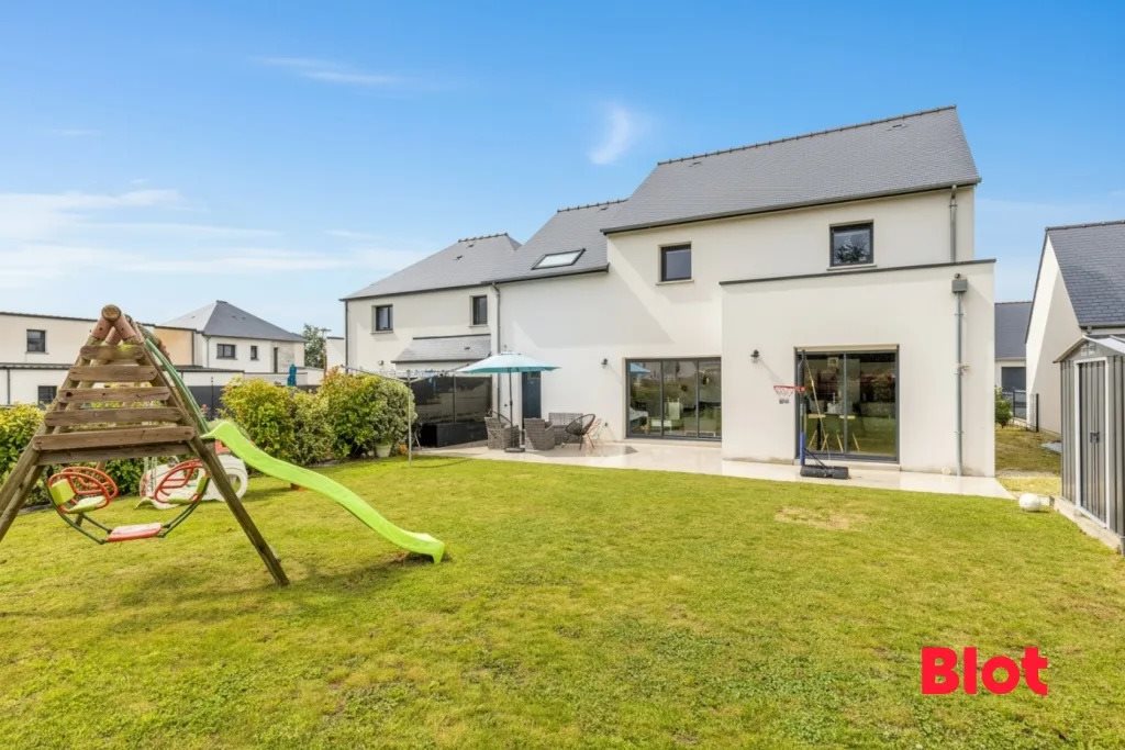 Maison à vendre, 172m², Bédée