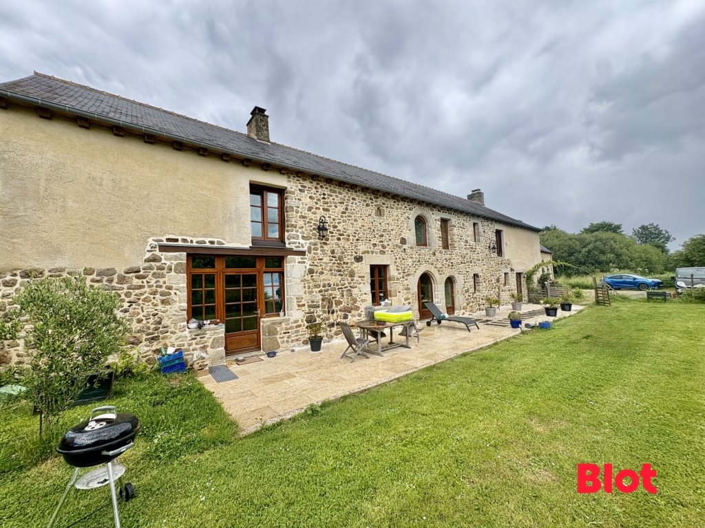 Maison à vendre, 250m², Médréac