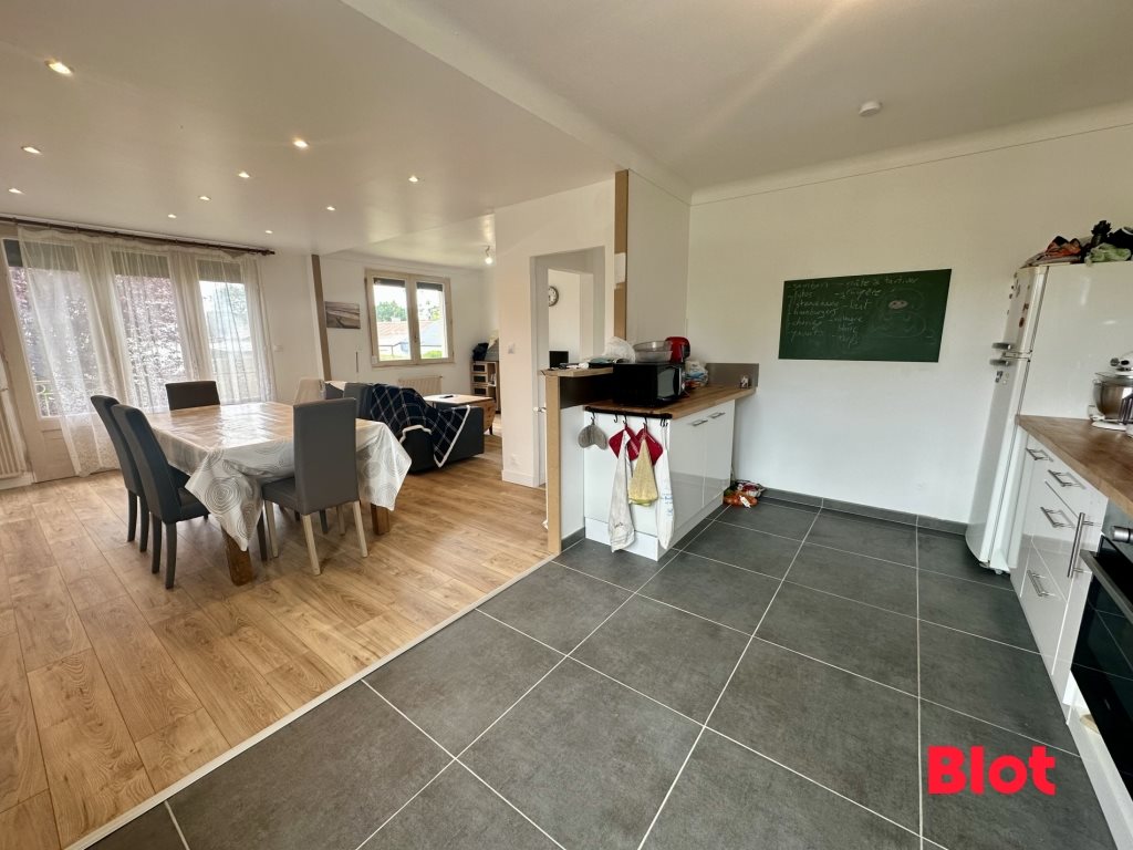 Maison à vendre, 89m², Boisgervilly