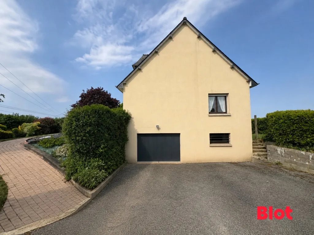 Maison à vendre, 125m², Montfort-sur-Meu