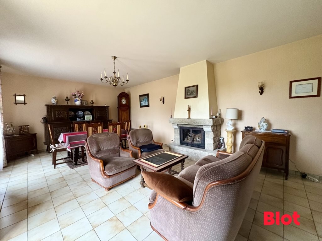 Maison à vendre, 125m², Montfort-sur-Meu
