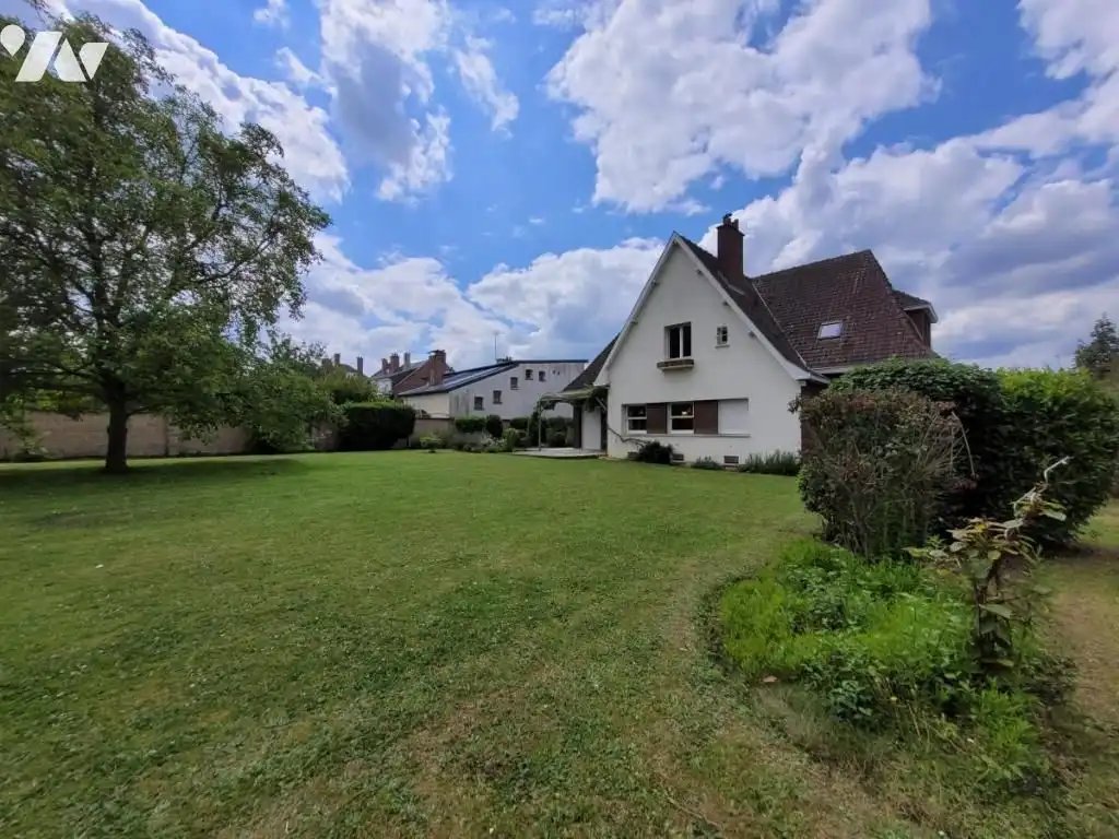 Maison à louer, 243m², Amiens