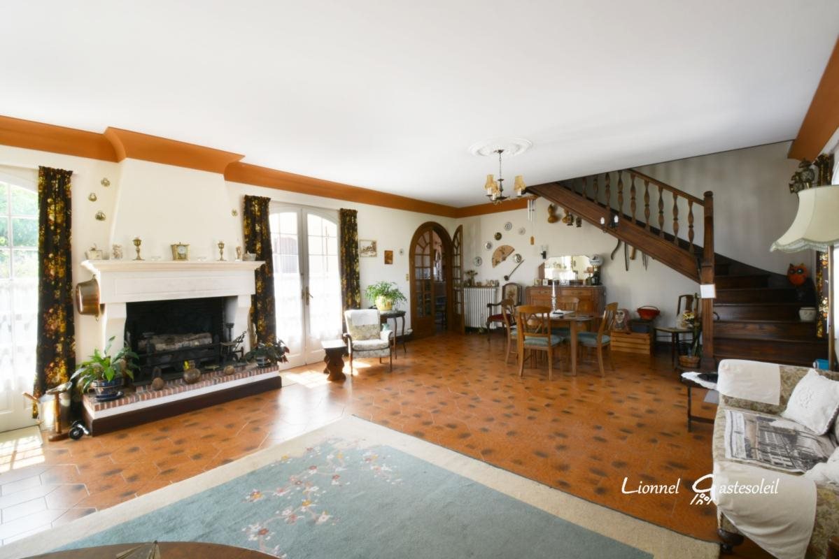 Maison à vendre, 196m², Pineuilh