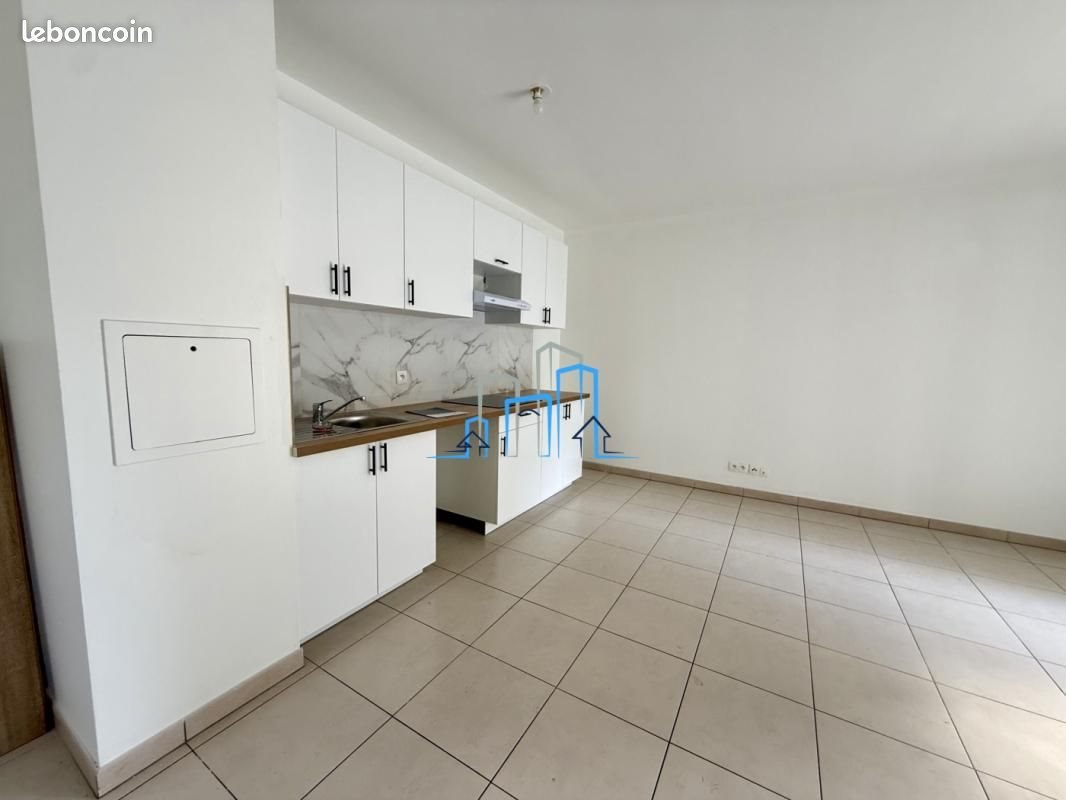 Appartement à louer, 70m², Aubervilliers