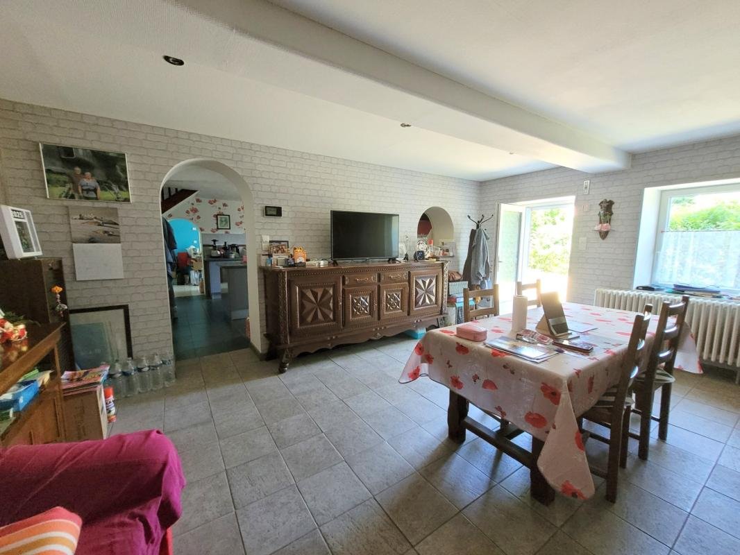 Maison à vendre, 142m², Gouttières