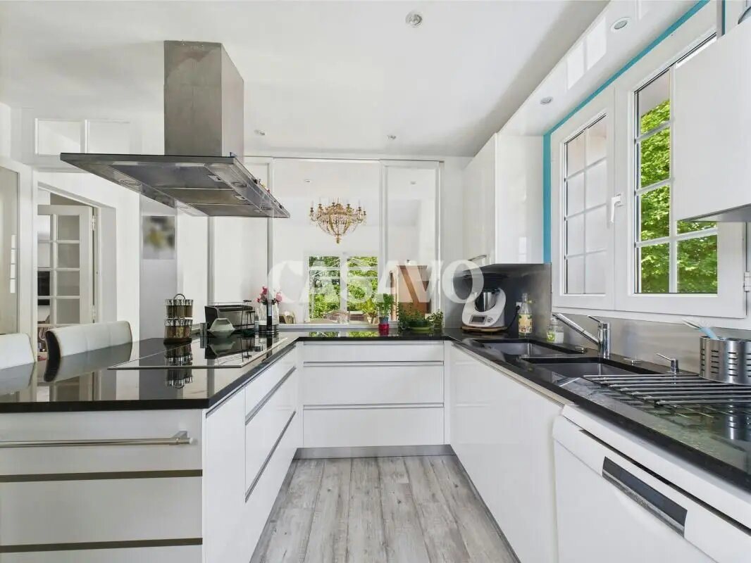 Maison à vendre, 263m², Sainte-Pazanne