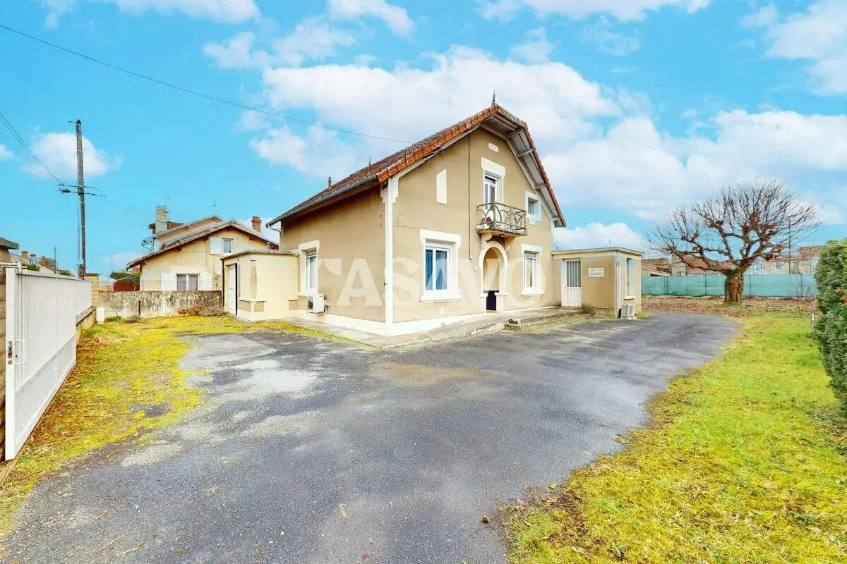 Maison à vendre, 220m², Montpon-Ménestérol