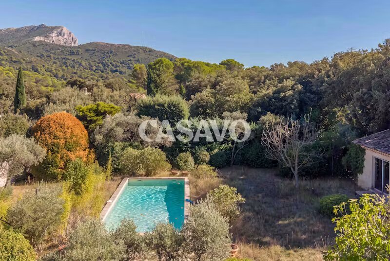 Maison à vendre, 192m², Saint-Marc-Jaumegarde