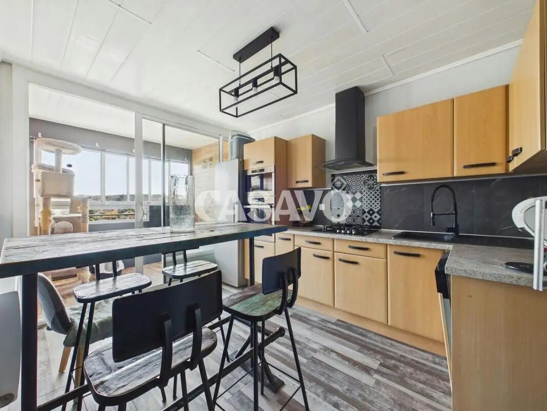 Appartement à vendre, 73m², Saint-Priest