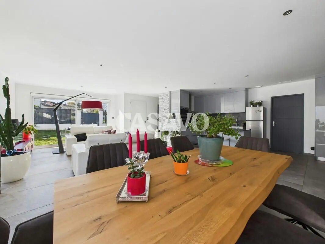 Maison à vendre, 136m², Yvrac