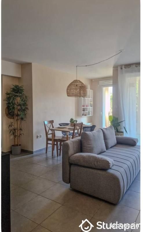 Appartement à louer, 69m², Marseille 9ème