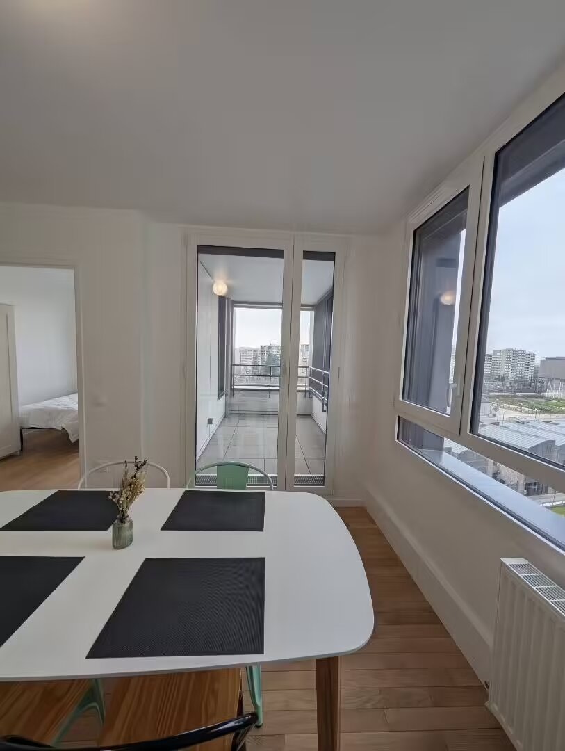 Maison à louer, 74m², Paris 18ème
