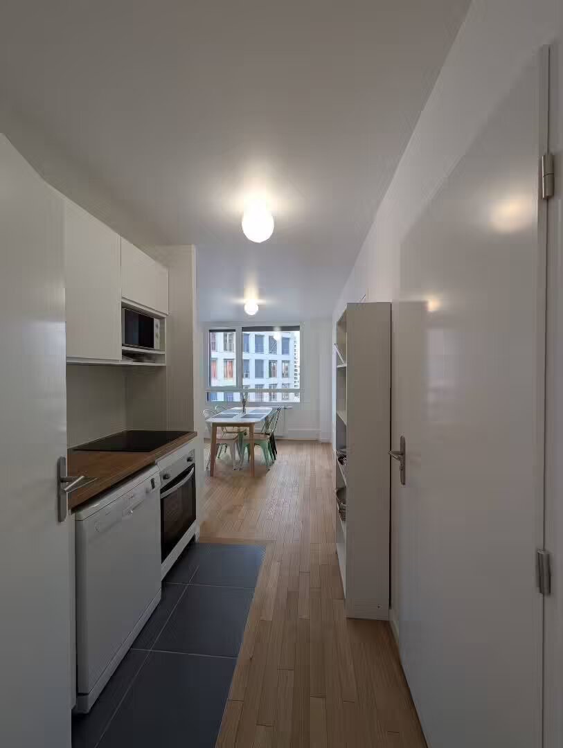Maison à louer, 74m², Paris 18ème