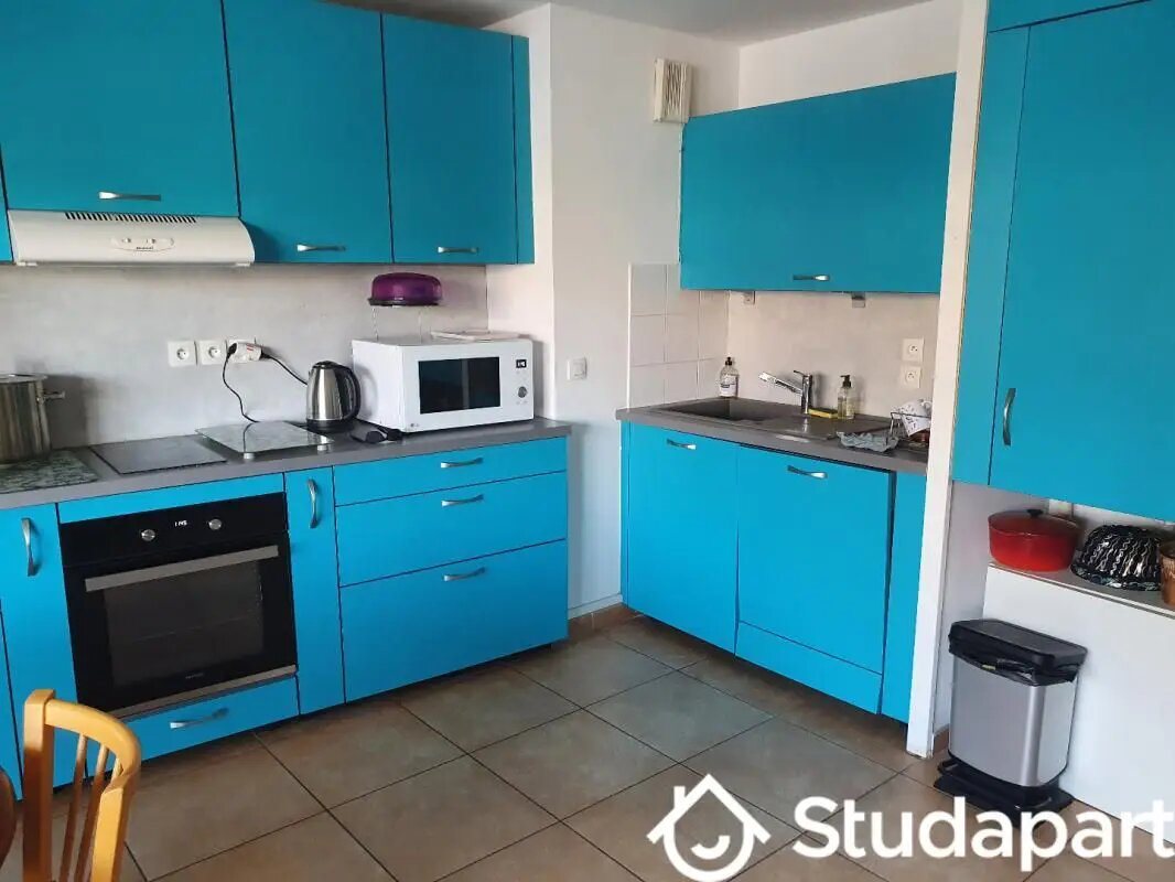 Appartement à louer, 40m², Marseille 8ème