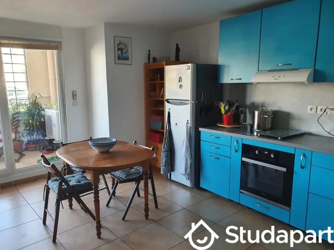 Appartement à louer, 40m², Marseille 8ème