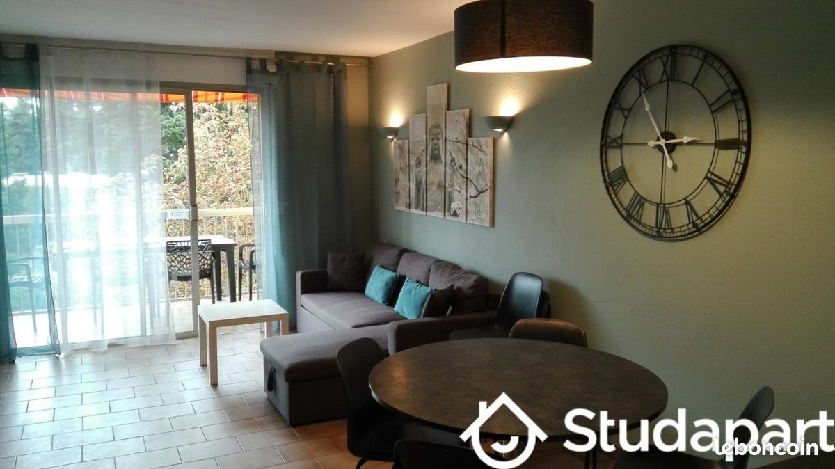 Appartement à louer, 59m², Antibes