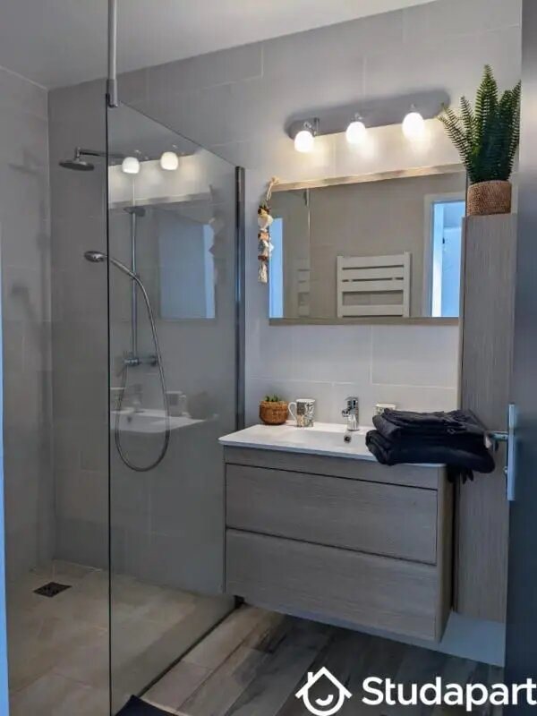 Maison à louer, 35m², Vallauris