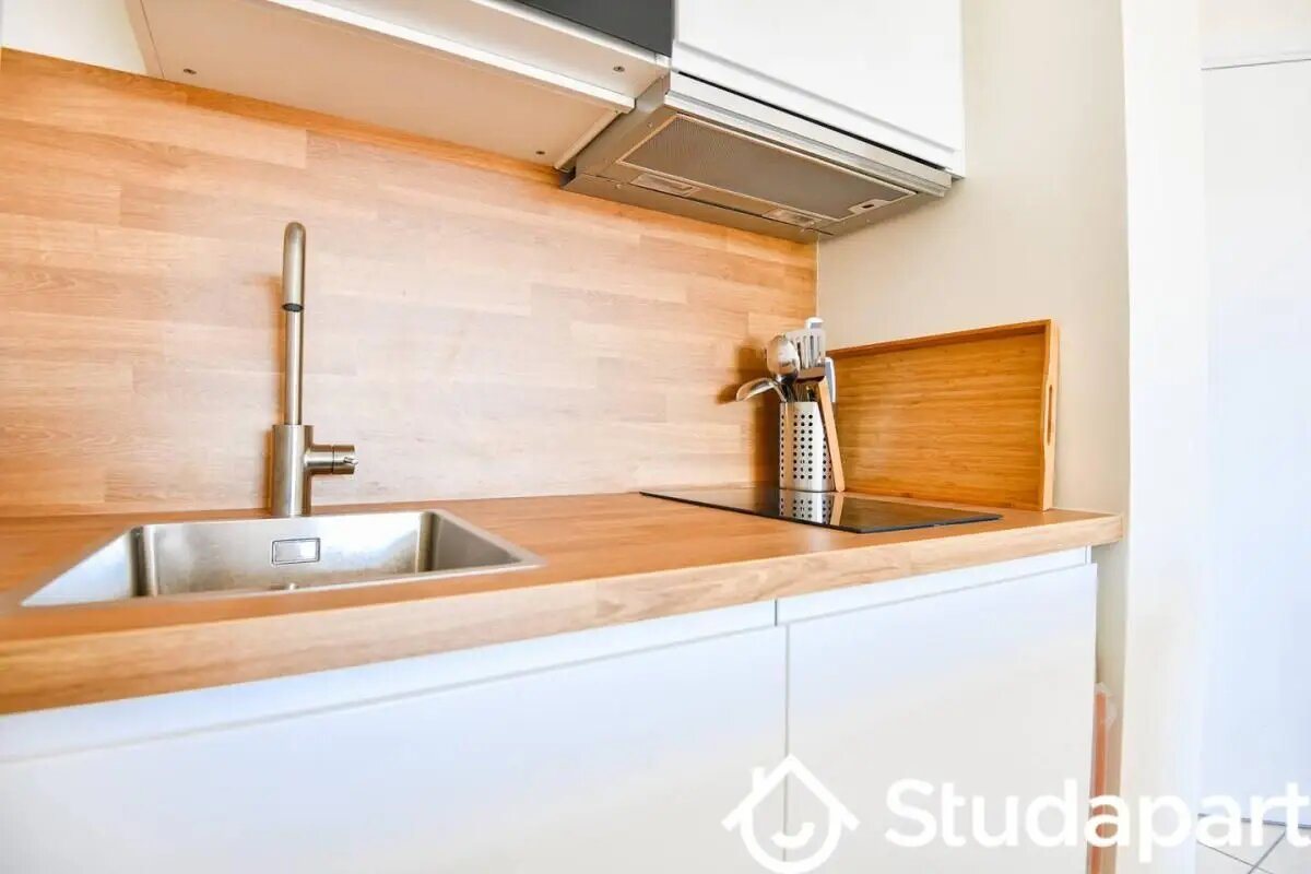 Appartement à louer, 33m², Marseille 8ème