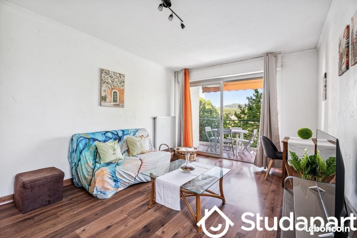 Appartement à louer, 50m², Antibes